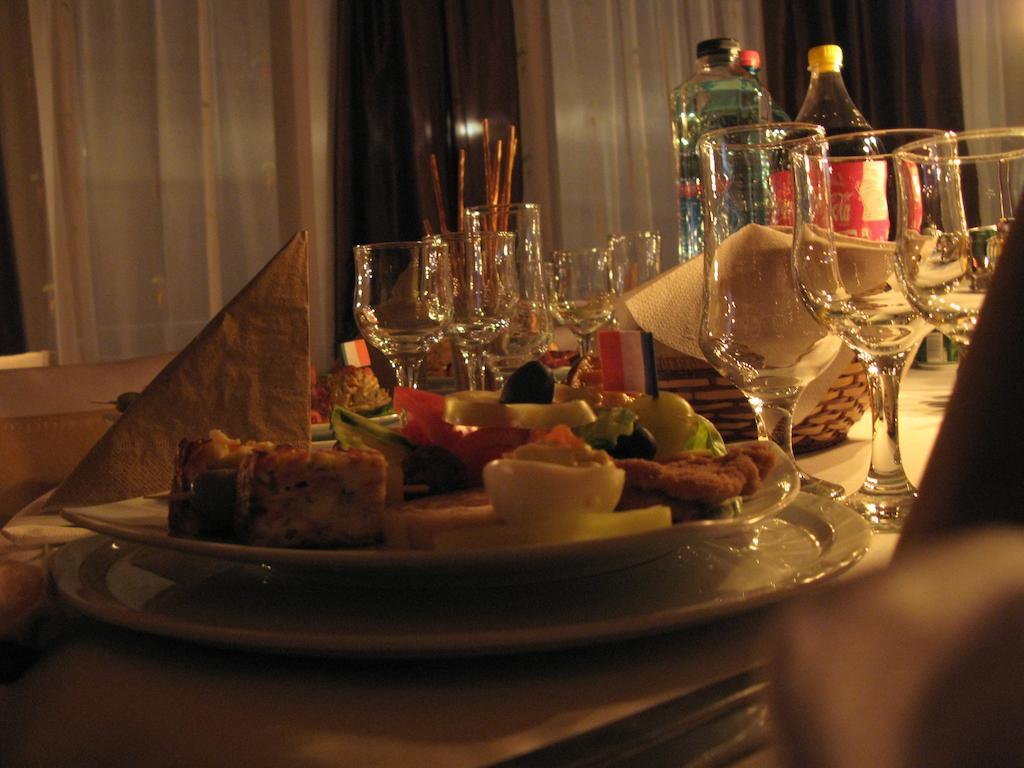 Aida Hotel Spa & Tratament Geoagiu Bai Bagian luar foto